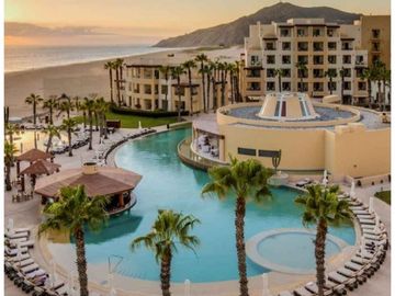 Departamento con vista al mar, en residencial de lujo con casa club y golf