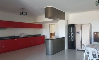 Multi-Level House with 4 Bedrooms in Labangon Area