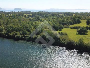 Sitio en Venta en Lago Ranco Rio Calcurrupe