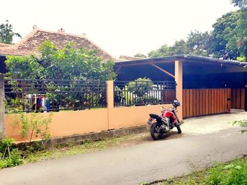 Rumah Limasan Jati Luas 309 m2 di Jl Kaliurang Timur UII