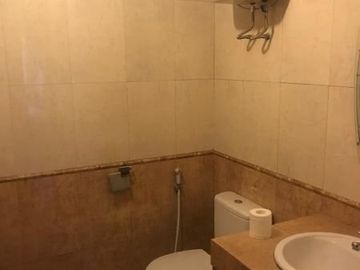 5 Bedroom House for sale