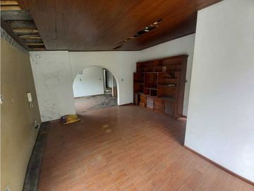 Venta Casa-Lote Camelia Manizales