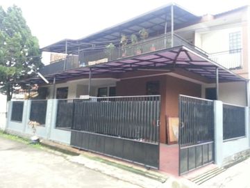 Dijual Rumah dengan Bangunan MINIMALIS di Batununggal Jelita Bandung, Sirkulasi Udara sangat OKEE