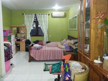 Dijual Rumah dengan Bangunan MINIMALIS di Batununggal Jelita Bandung, Sirkulasi Udara sangat OKEE