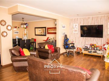 Casa en Venta en Ciudad del Este, Condominio Las Palmas.