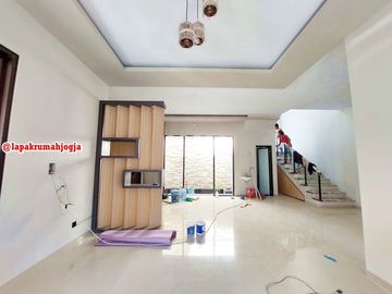 RUMAH DI JALAN KALIURANG KM 7 SINDUHARJO SLEMAN DEKAT UGM