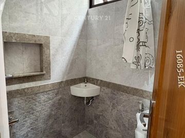 Disewakan Rumah Brand New Di Bintaro Jaya Sektor 5 Dekat STAN