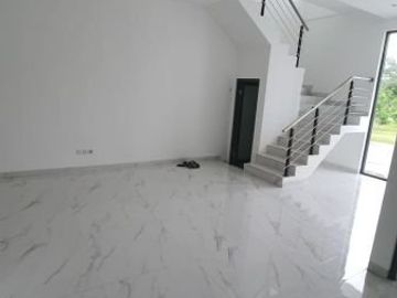Rumah Modern Minimalis Suvadiva Grand Island Pakuwon City Surabaya