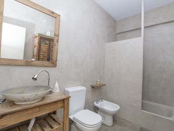 CASA 4 AMBIENTES QUINCHO BARRIO CERRADO JARDIN 2 LOTES