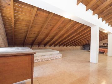 CASA 4 AMBIENTES QUINCHO BARRIO CERRADO JARDIN 2 LOTES