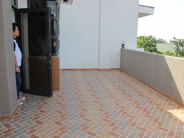 Elegant Townhouse in Fairview for sale at 9M PH575