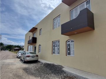 3 DEPARTAMENTOS EN ESQUINA NOGAL, COL LOS ARCOS, JIQUILPAN MICHOACAN