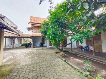 Rumah Super Luas Dalam Kota 1000 Meter