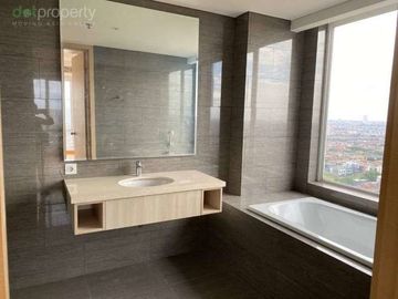 Apartemen mewah One east residence