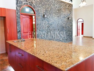 GANGA! Se Vende Hermosa casa en Altos del María - Potencial de Airbnb