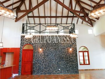 GANGA! Se Vende Hermosa casa en Altos del María - Potencial de Airbnb