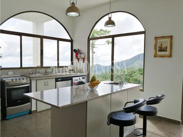 GANGA! Se Vende Hermosa casa en Altos del María - Potencial de Airbnb