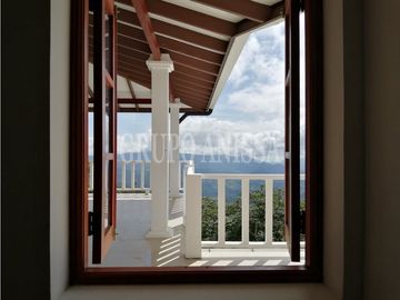 GANGA! Se Vende Hermosa casa en Altos del María - Potencial de Airbnb