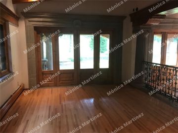 Residencia en renta en el Club de Golf los Encinos