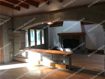 Residencia en renta en el Club de Golf los Encinos
