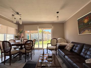 Casa en venta de 3 dorm. en Limache
