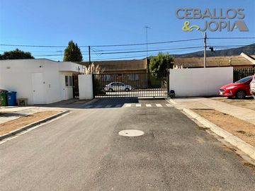Casa en venta de 3 dorm. en Limache