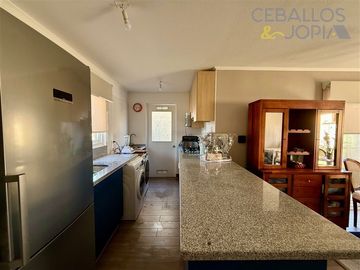 Casa en venta de 3 dorm. en Limache