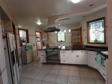 Casa en venta en Club de Golf los Encinos