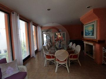 Casa en venta en Club de Golf los Encinos