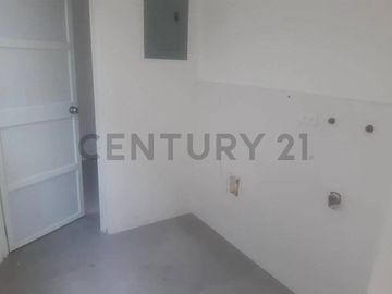 Venta Casa de Estreno en Urbanización Portón Del Rio IvoZ