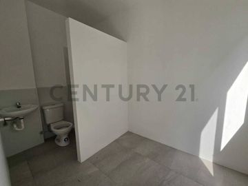 Venta Casa de Estreno en Urbanización Portón Del Rio IvoZ