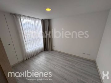apartamento en arriendo en los colores. Cod A72561