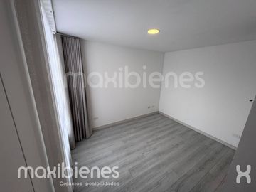 apartamento en arriendo en los colores. Cod A72561