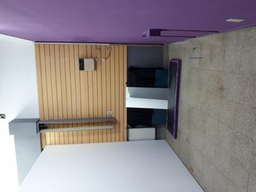 Venta de dos locales en Isidro Casanova