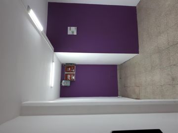 Venta de dos locales en Isidro Casanova