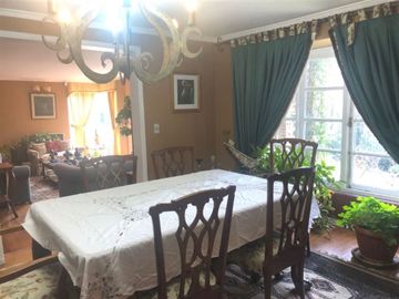 Casa en Venta en Camino el Yunque - Colegio Huinganal
