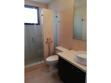 SEA CONFIABLE VENDE CASA EN ANTIGUA COSTA DEL ESTE NEGOCIABLE !!