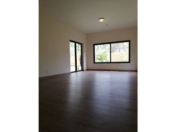 SEA CONFIABLE VENDE CASA EN ANTIGUA COSTA DEL ESTE NEGOCIABLE !!