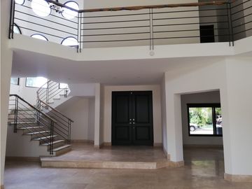 SEA CONFIABLE VENDE CASA EN ANTIGUA COSTA DEL ESTE NEGOCIABLE !!