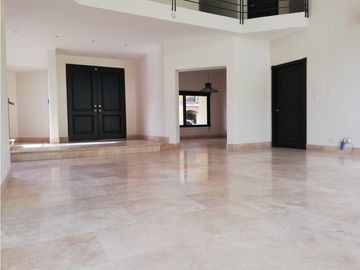 SEA CONFIABLE VENDE CASA EN ANTIGUA COSTA DEL ESTE NEGOCIABLE !!