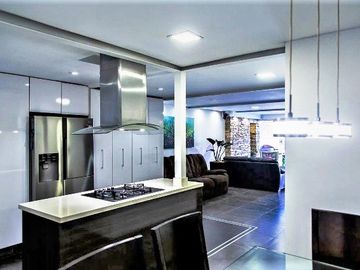 PR12613. SE VENDE CASA EN SECTOR YURAMITO - ITAGUI