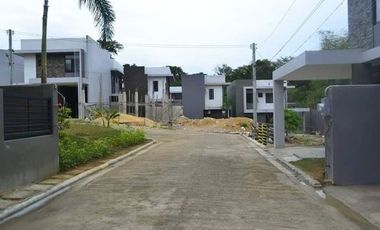 Luxurious Single Attached Houses in Mandaue