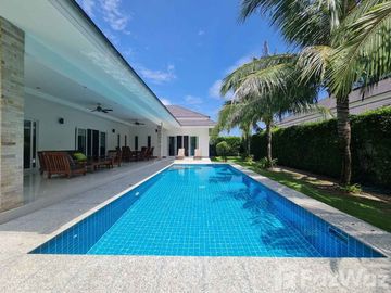 Luxury 4-Bedroom Pool Villa in Hua Hin at Palm Villas (HV254