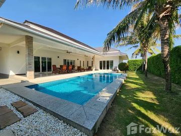Luxury 4-Bedroom Pool Villa in Hua Hin at Palm Villas (HV254
