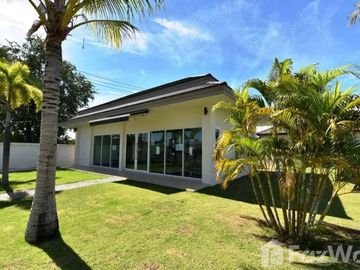 Luxury 4-Bedroom Pool Villa in Hua Hin at Palm Villas (HV254