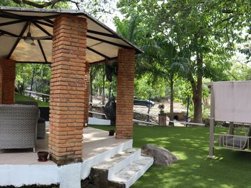 Quinta o Rancho en venta en Suchitlan, Colima