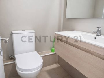Se vende departamento en La Florida