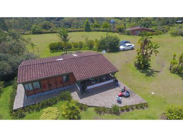 Venta Finca en el Carmen de Viboral sector Aguas Claras