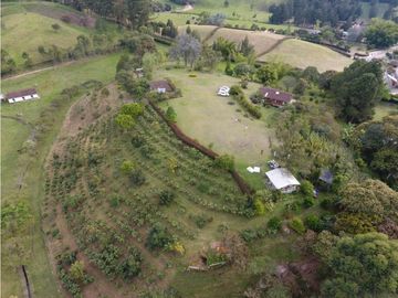 Venta Finca en el Carmen de Viboral sector Aguas Claras