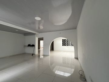 casa en venta en el gran limonar. Cod V16931